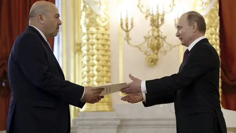 Israeli Ambassador to Russia Gary Koren meets with Vladimir Putin