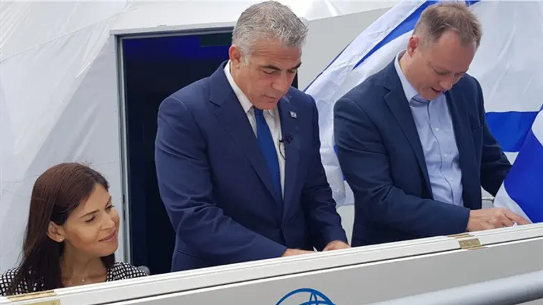 מימין: פלסנר, לפיד ואלהרר