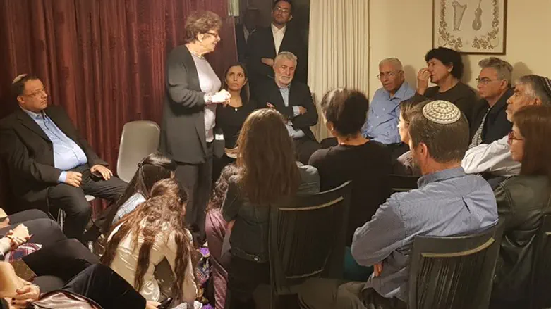 The meeting at the home of Minister Gamliel