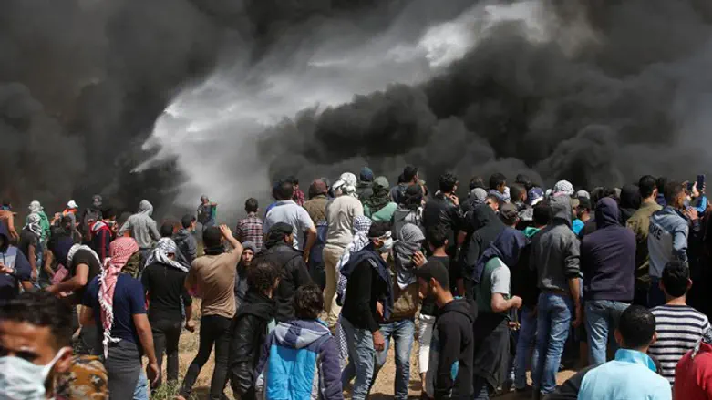 Беспорядки на границе Газы с Израилем