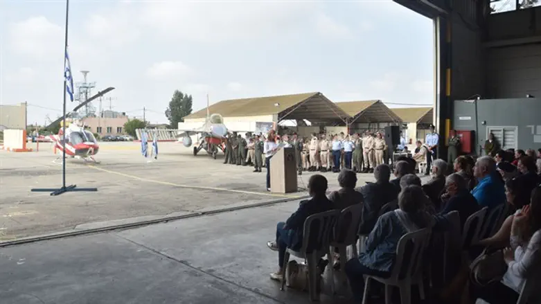 ניצולי השואה בטייסת