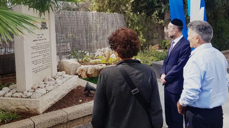 Maklev at Uncle's memorial, today