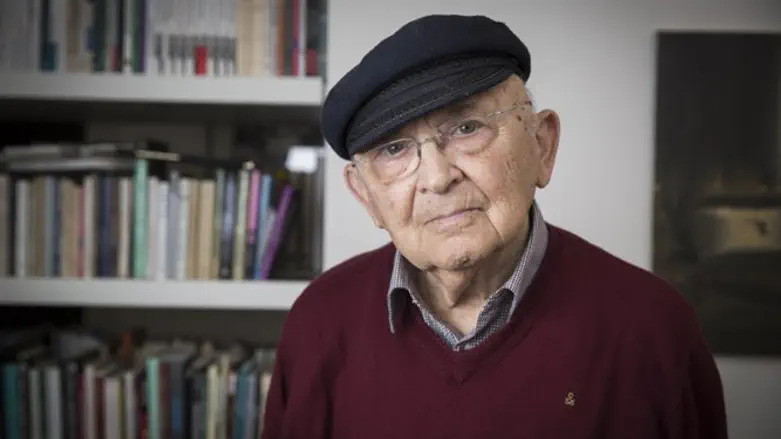 הסופר אהרן אפלפלד