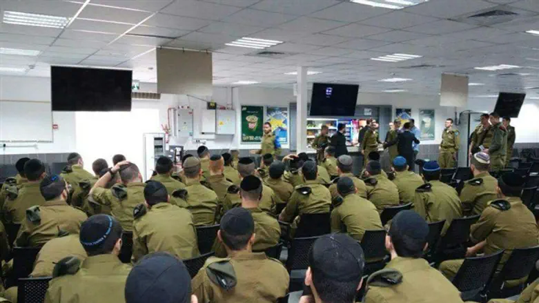 מתגייסים חרדים. אילוסטרציה