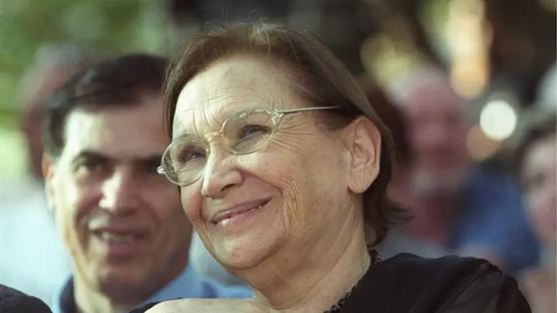 נעמי שמר ז"ל