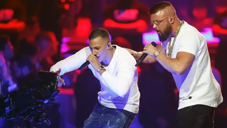 קולגה ובאנג בטקס האקו