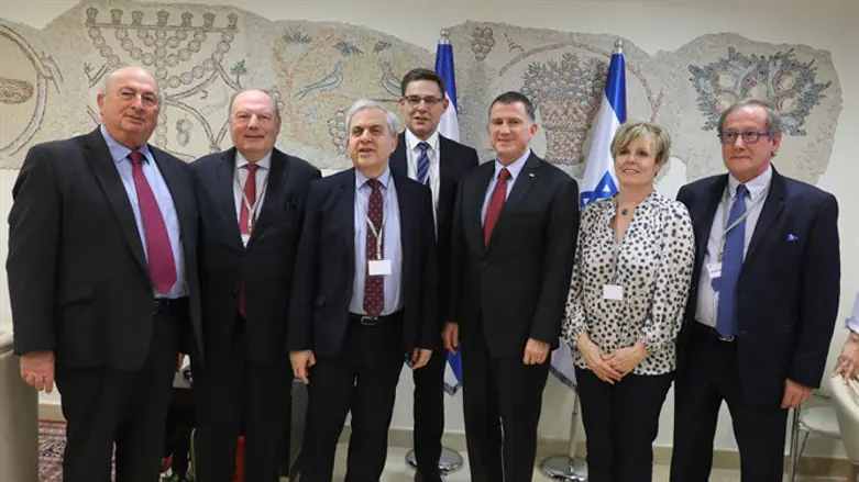 המשלחת הצרפתית עם יו"ר הכנסת