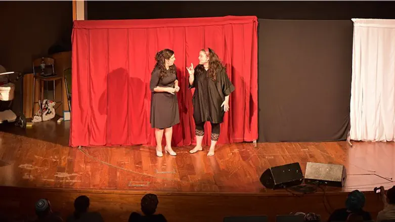 מעורר הזדהות. 'חשופה לרוח'