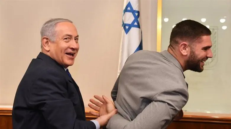 Netanyahu does 'Judo'