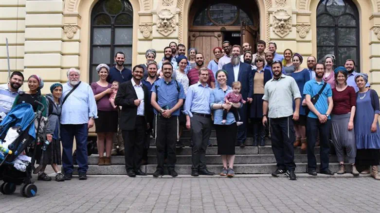 השליחים לעתיד