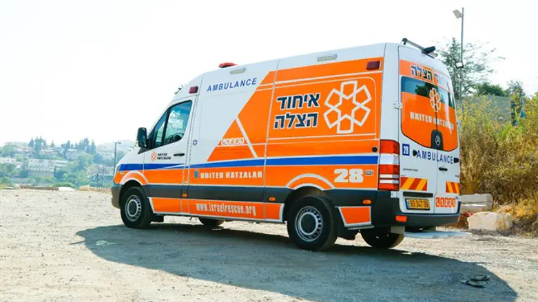 Hatzalah ambulance