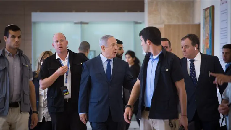 ניסיון לקושש עוד כמה קולות מבנט. נתניהו