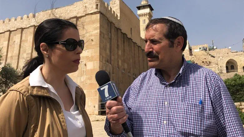 Dr. Joseph Frager interviews Chele Farley at Patriarch's Cave, Hevron