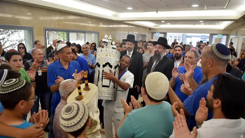 Torah dedication