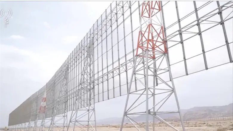 Забор вокруг нового аэропорта