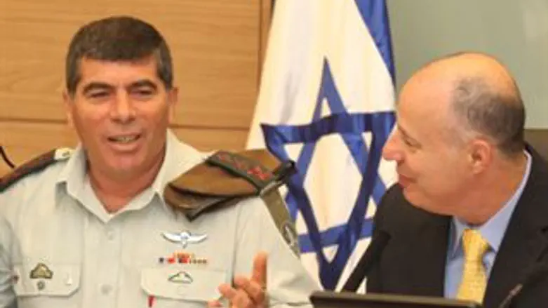 אשכנזי בועדת חוץ וביטחון. ארכיו