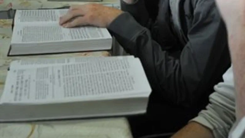 רש"י לימינו