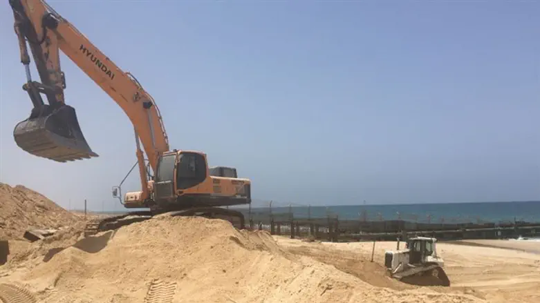 העבודות להקמת המכשול החלו 