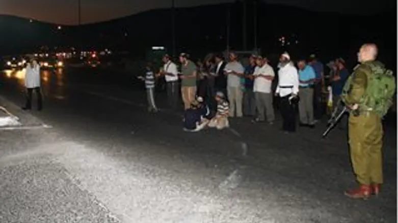 ההפגנה הערב ליד שילה