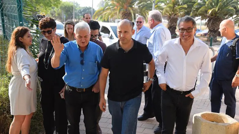 Нафтали Беннет - в приграничье Газы