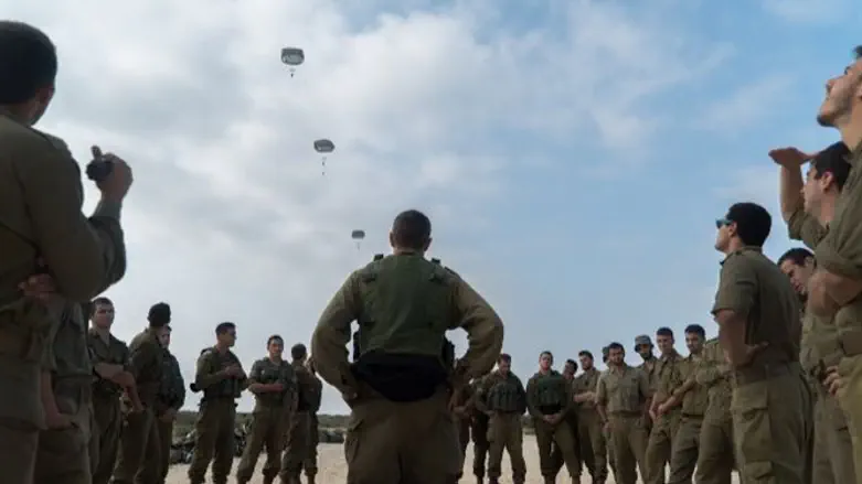 Paratroopers