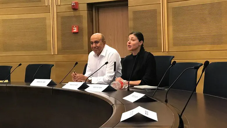 מיכאלי ובהלול היום בכנס