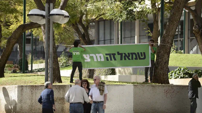 ניסיונות פרטיים להפעלת תחבורה ציבורית בשבת. פעילי מרצ בכ"ס