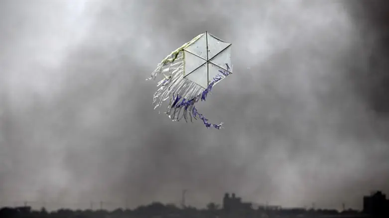 A terror kite over gaza border