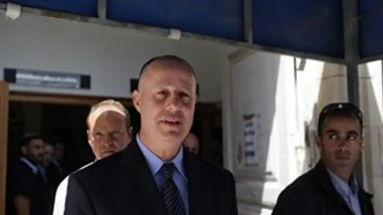 הנגבי בצאתו מבית המשפט