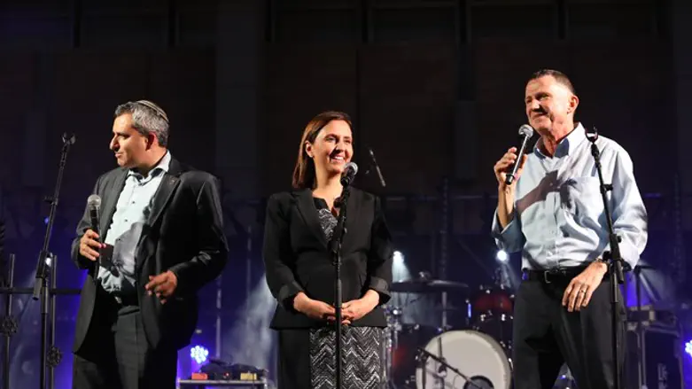 יו"ר הכנסת עם השרים אלקין וגמליאל באירוע 'לילות לבנים'