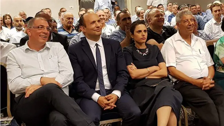 בכירי הבית היהודי. ארכיון