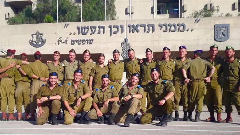 הקצינים החדשים