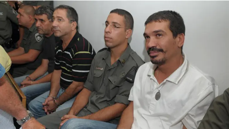 יצחק ומאיר אברג'יל. ארכיון