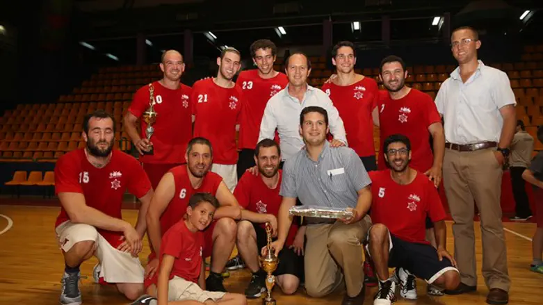 אלופי העונה שעברה - בית כנסת ניצנים עם ברקת