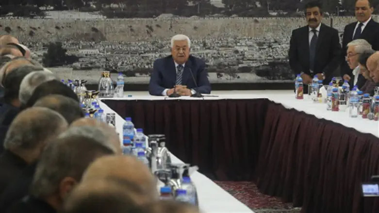 Abbas addresses PA leaders