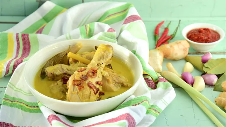 שוקי עוף בחלב קוקוס