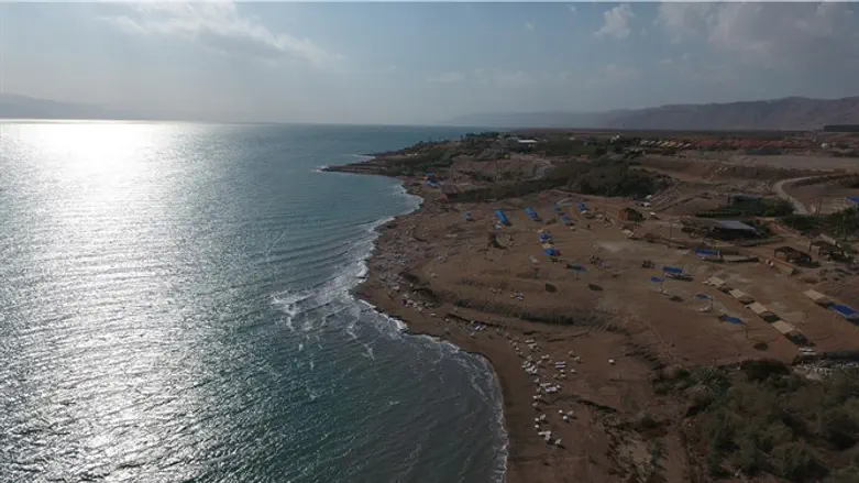 כפר פלשתיני כנראה לא היה שם. הקרקעות שנחשפו בים המלח