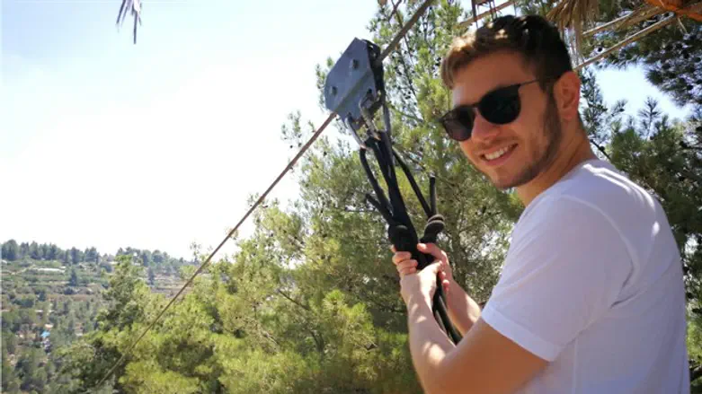 Yair Netanyahu goes on zip line