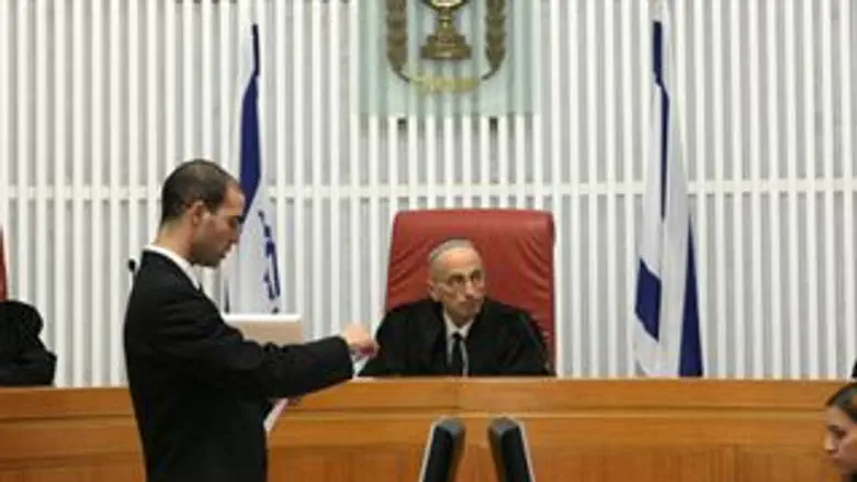 לא ראיתי דבר כזה מימי. השופט אדמונד לוי. ארכי