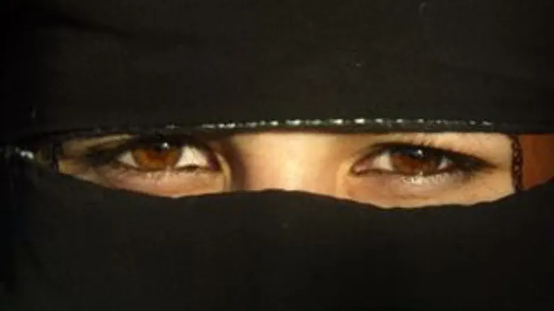 רעלה. אילוסטרציה