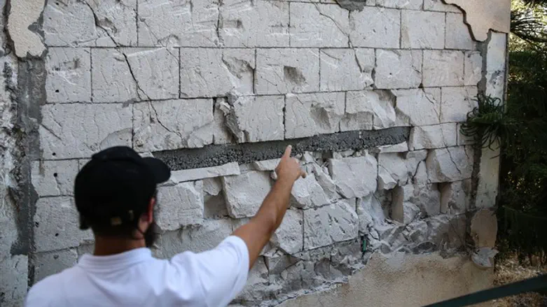 damaged caused by magnitude 4 earthquake in Tiberias