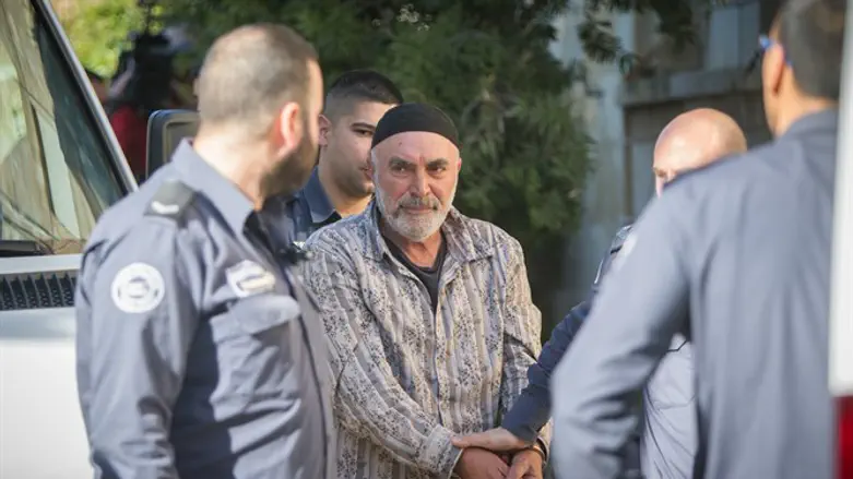 Эзра Нави под арестом