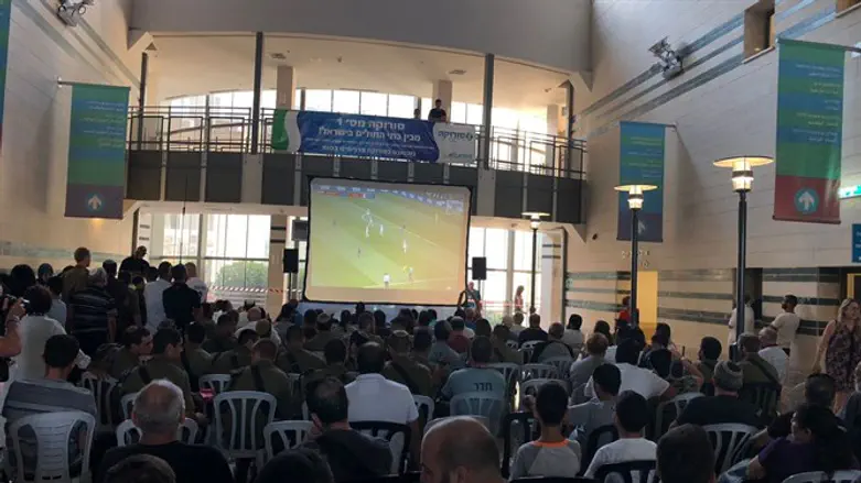 משחק הגמר בבית החולים היום