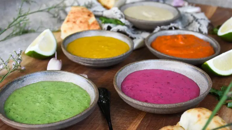 טחינה בשלושה צבעים