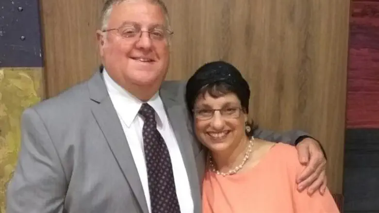 אריאלה ועזרא אשכנזי