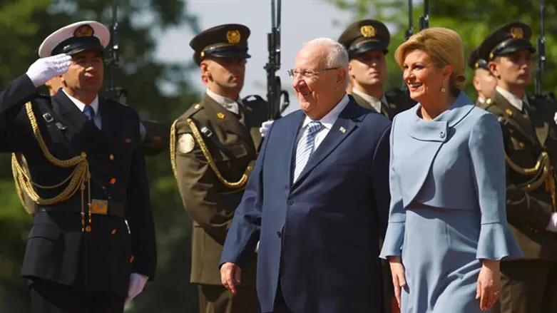 Croatia's President Kolinda Grabar-Kitarovic and Israeli President Reuven Rivlin