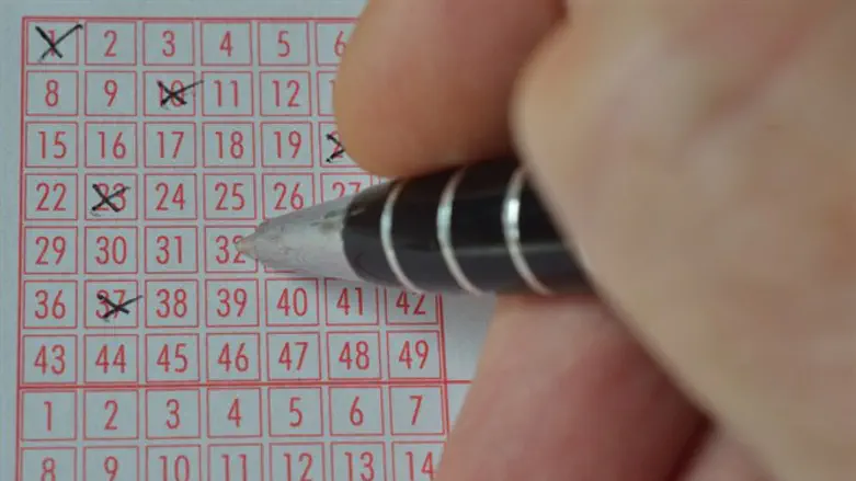 Filling out lottery ticket