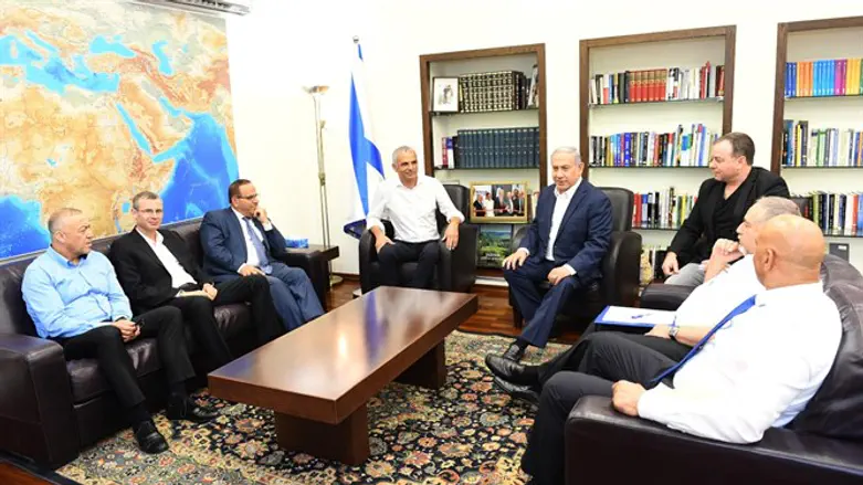 Нетаньяху и министры встречаются с друзскими депутатами 