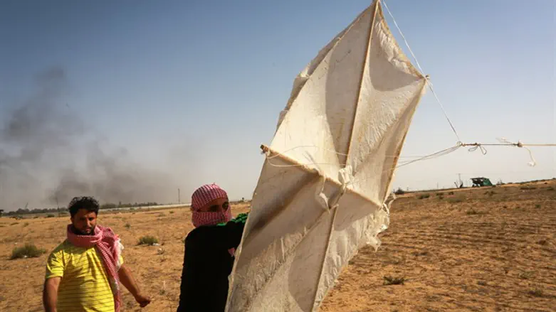 טרור העפיפונים