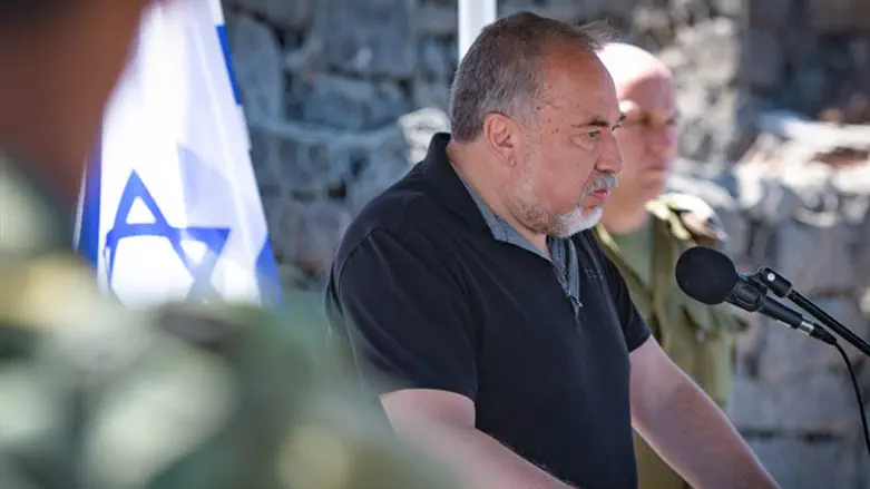 Авигдор Либерман